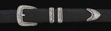 1¼ 4 piece Cortez feather engraved buckle on Black Shark